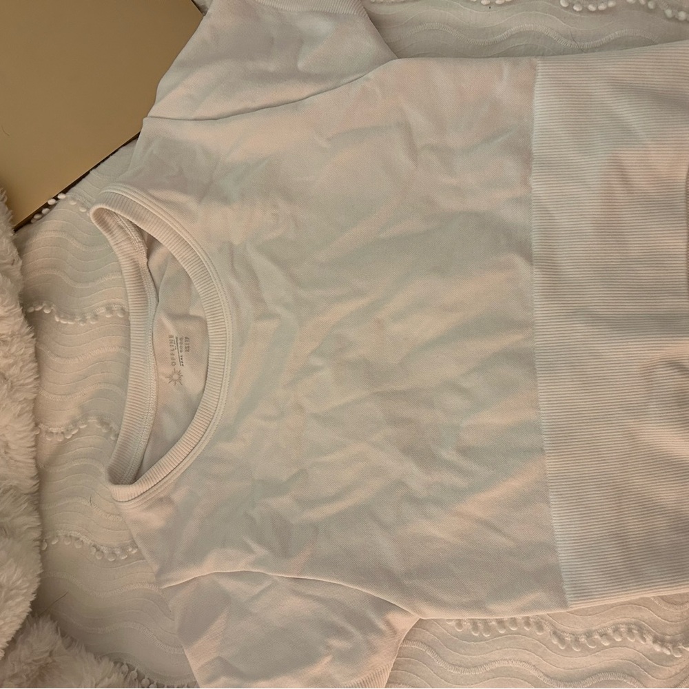 American Eagle Outfitters White Top